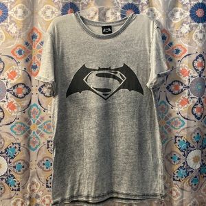 Batman vs Superman tee